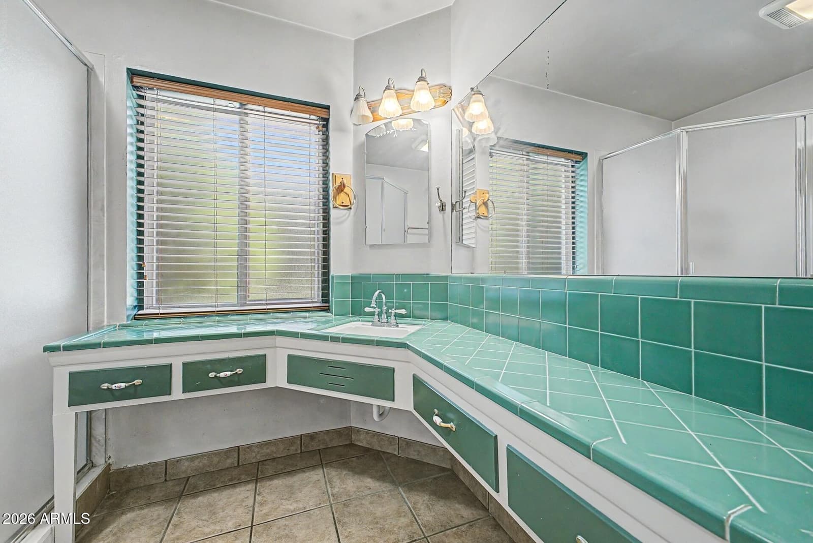 5125 E OSBORN Road, Phoenix, AZ 85018 — photo 10 of 20