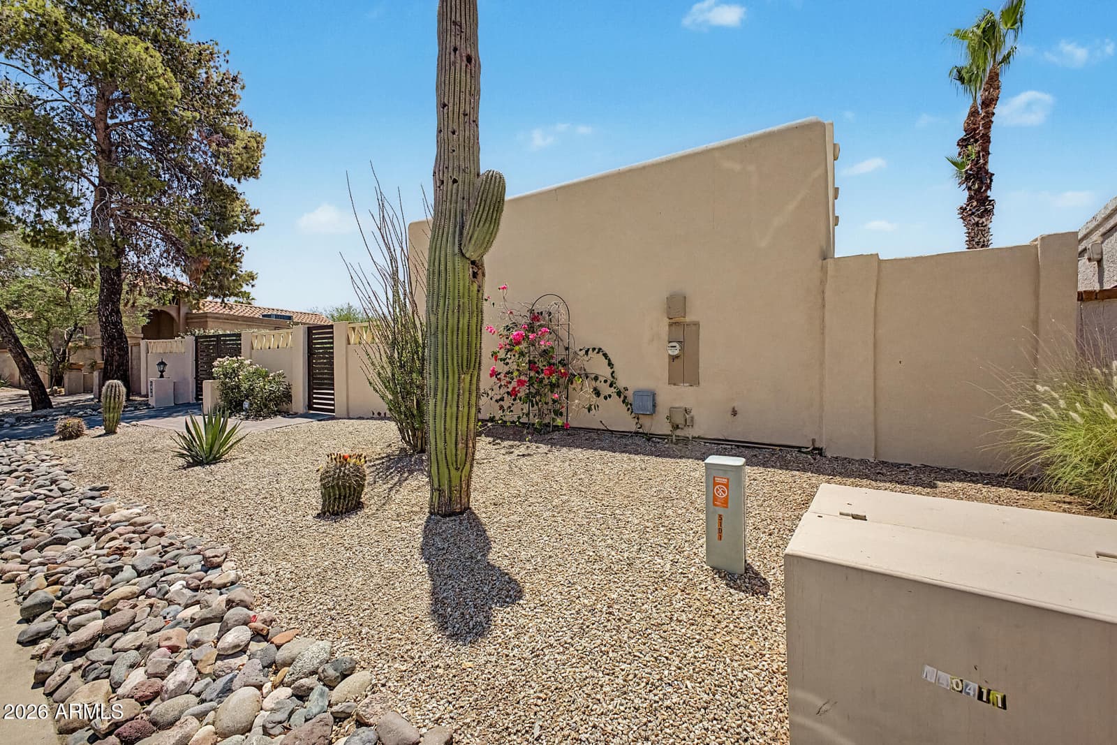 5101 E KAREN Drive, Scottsdale, AZ 85254 — photo 10 of 47