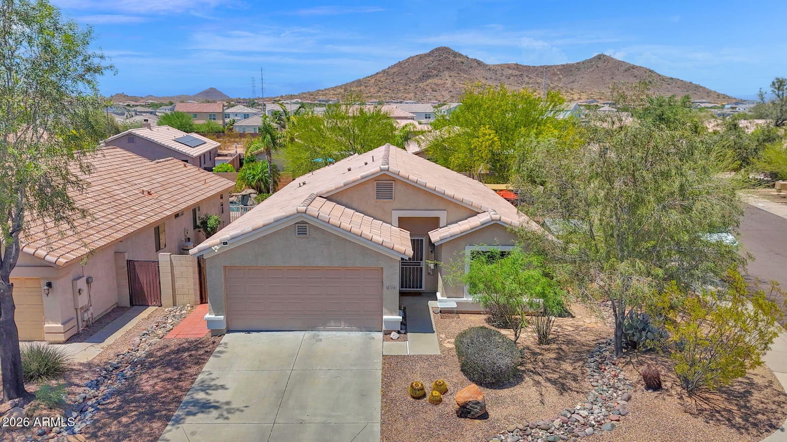 2258 E SOFT WIND Drive, Phoenix, AZ 85024 — photo 3 of 37