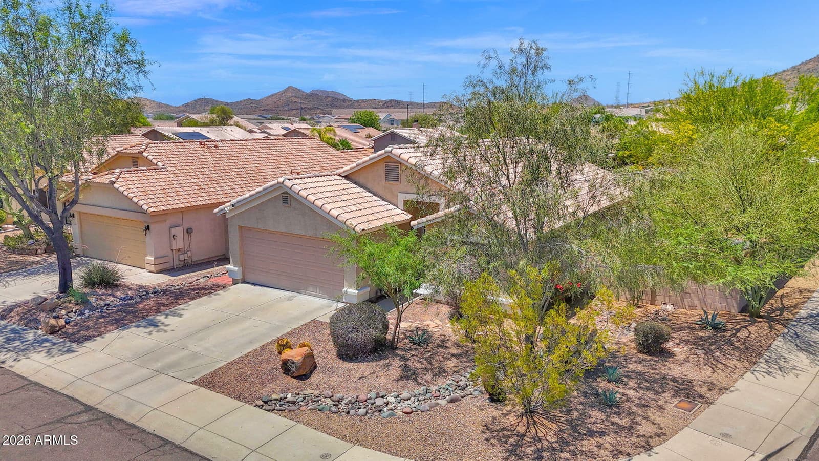 2258 E SOFT WIND Drive, Phoenix, AZ 85024 — photo 2 of 37