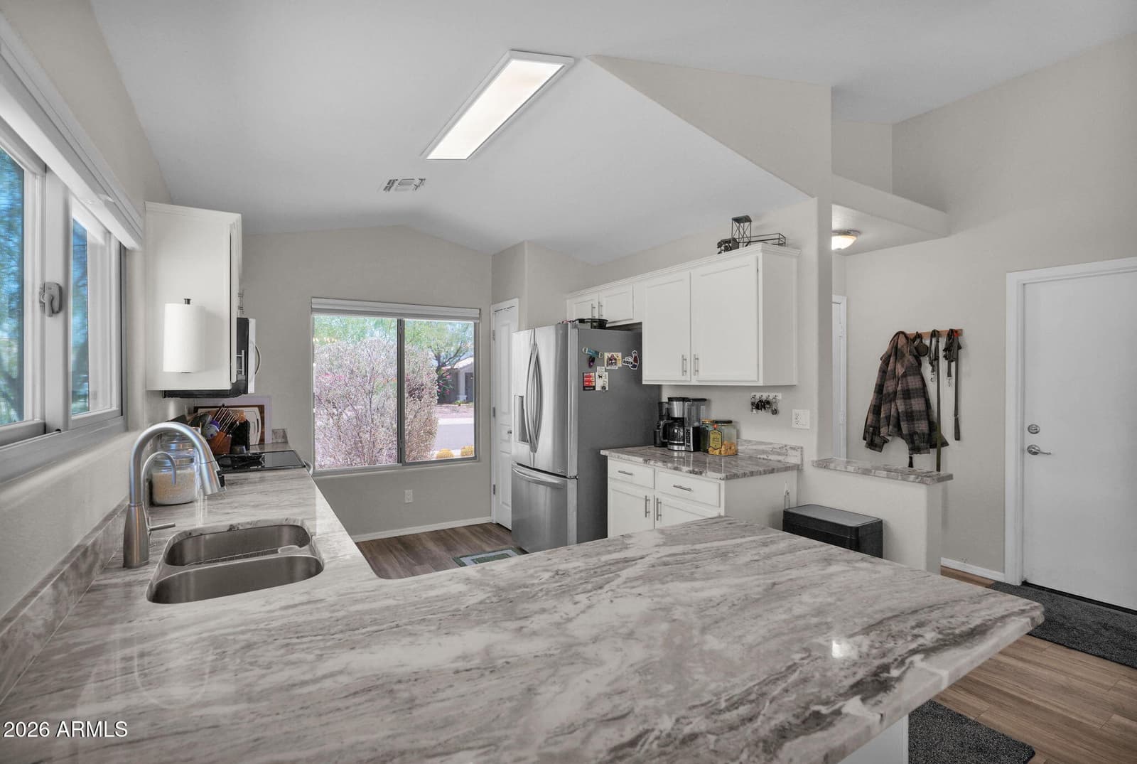 2258 E SOFT WIND Drive, Phoenix, AZ 85024 — photo 7 of 37