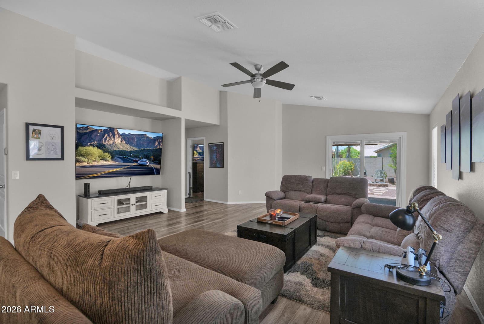 2258 E SOFT WIND Drive, Phoenix, AZ 85024 — photo 14 of 37