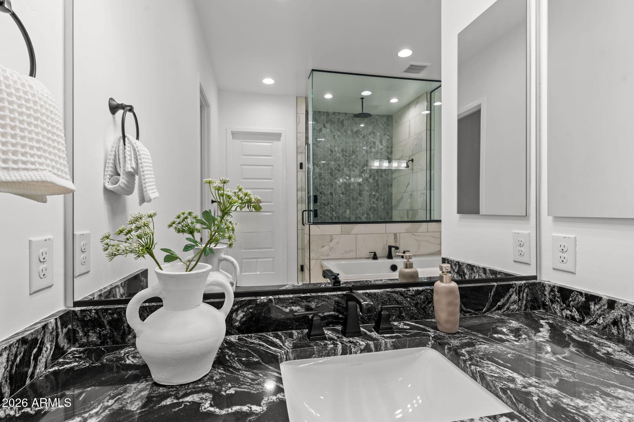 4527 S CARBON, Mesa, AZ 85212 — photo 15 of 78