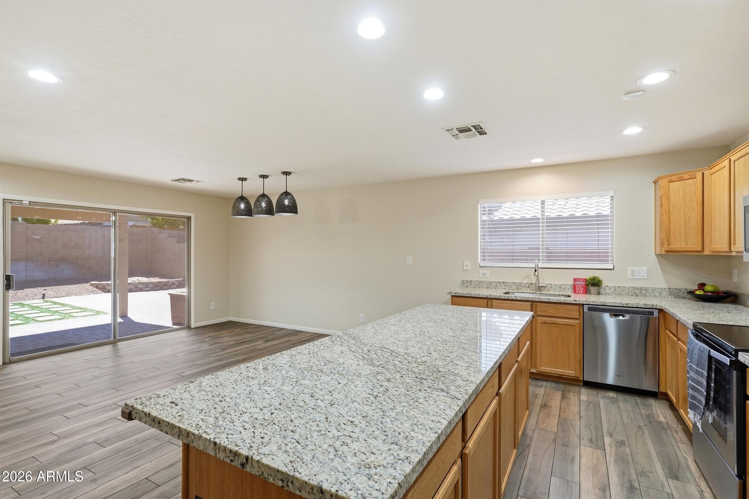 8744 W LONE CACTUS Drive, Peoria, AZ 85382 — photo 7 of 31