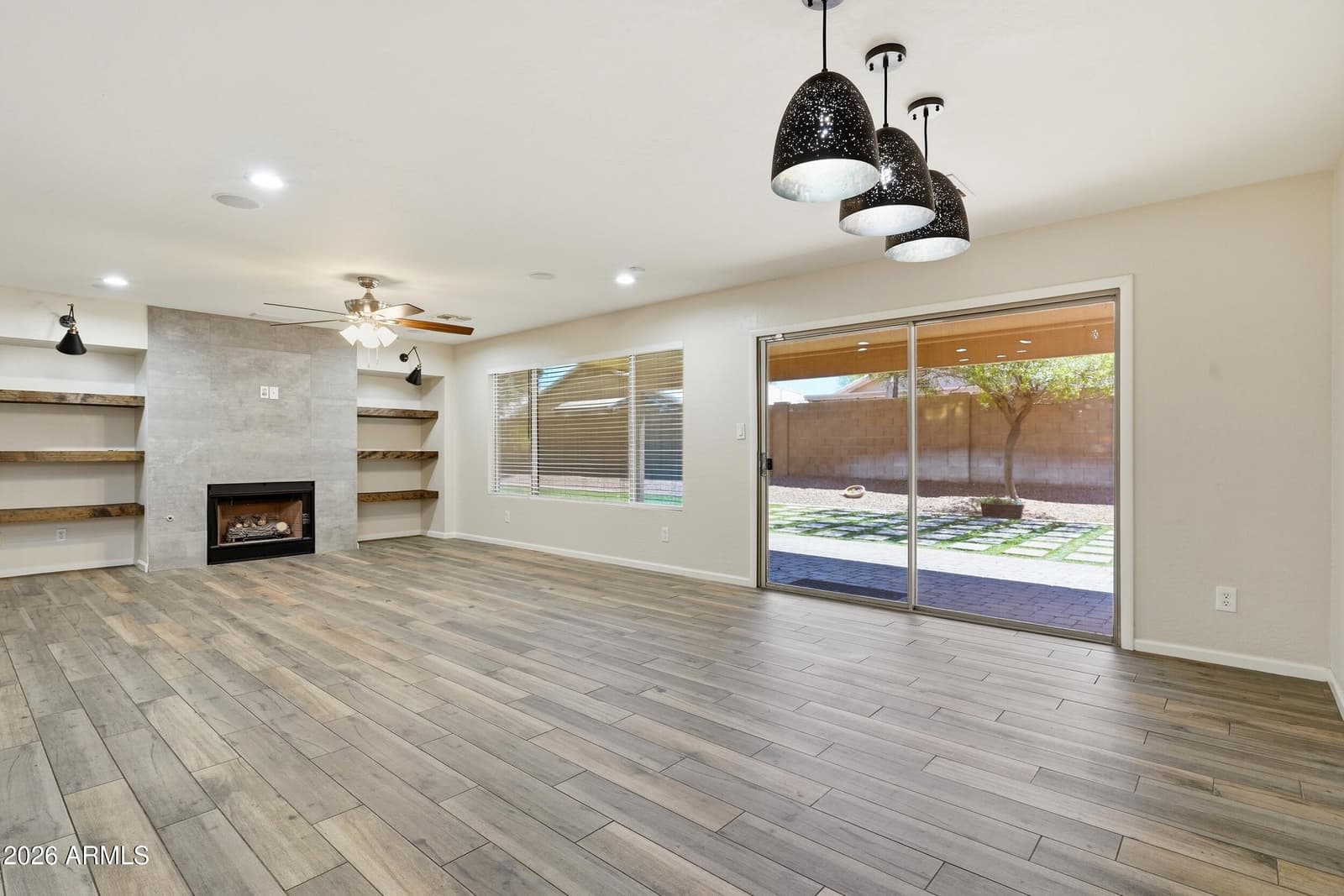 8744 W LONE CACTUS Drive, Peoria, AZ 85382 — photo 9 of 31
