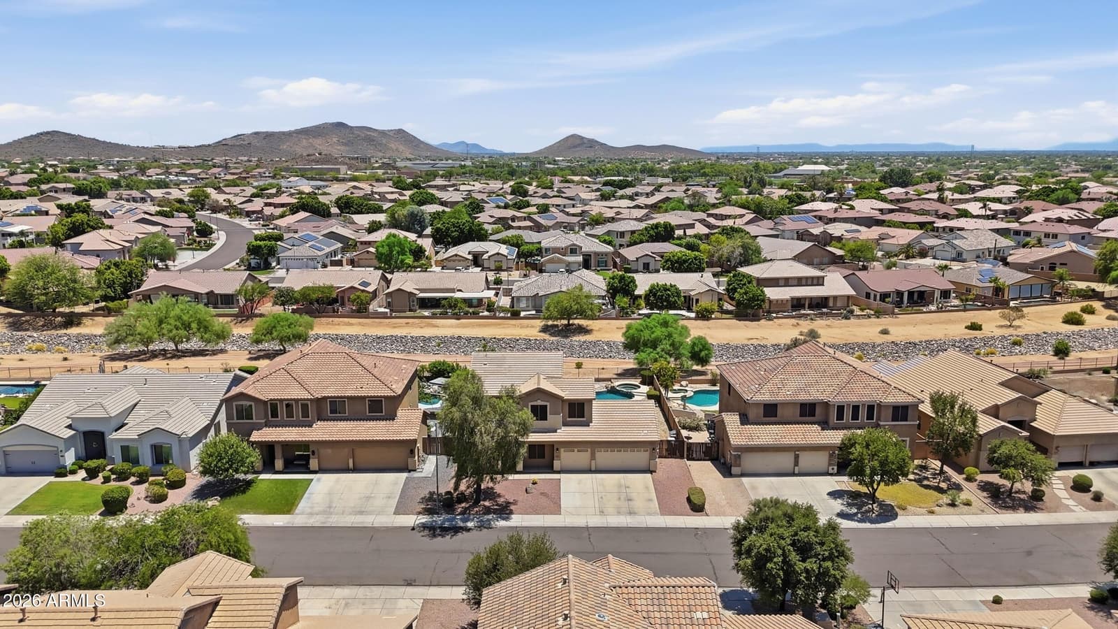 7407 W HONEYSUCKLE Drive, Peoria, AZ 85383 — photo 36 of 39