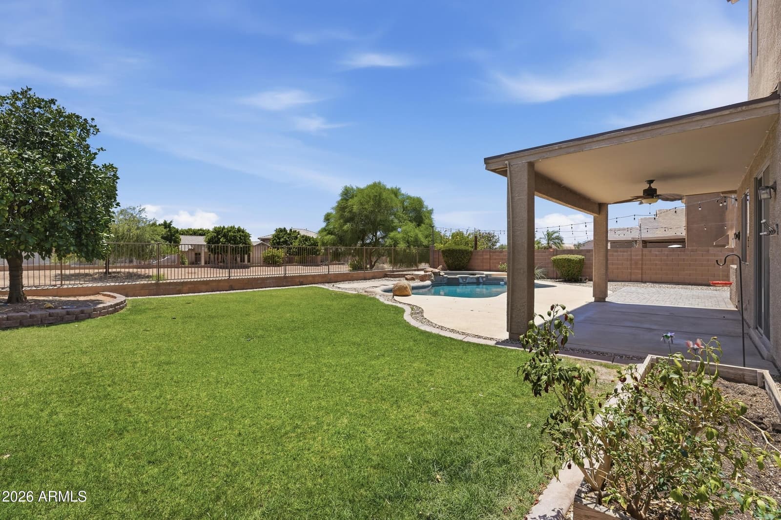 7407 W HONEYSUCKLE Drive, Peoria, AZ 85383 — photo 32 of 39