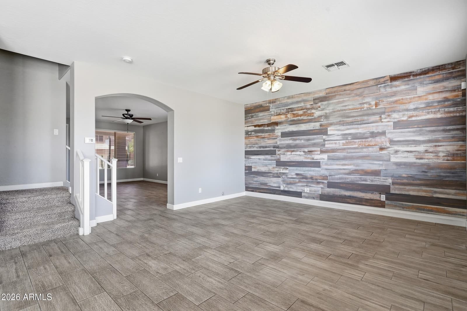 7407 W HONEYSUCKLE Drive, Peoria, AZ 85383 — photo 7 of 39