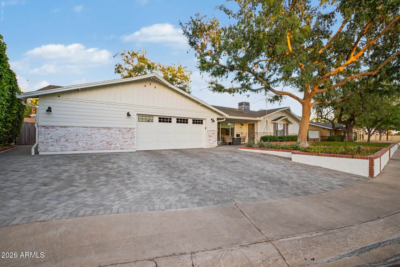 4711 N 33RD Street, Phoenix, AZ 85018 — photo 13 of 109