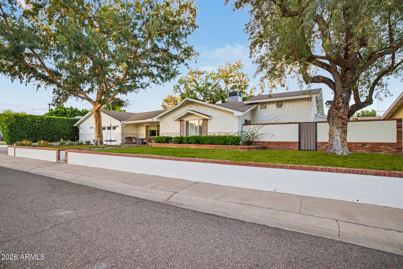 4711 N 33RD Street, Phoenix, AZ 85018 — photo 16 of 109