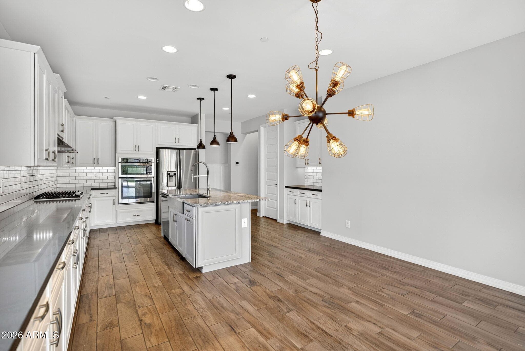 12124 W PEAK VIEW Road, Peoria, AZ 85383 — photo 9 of 38