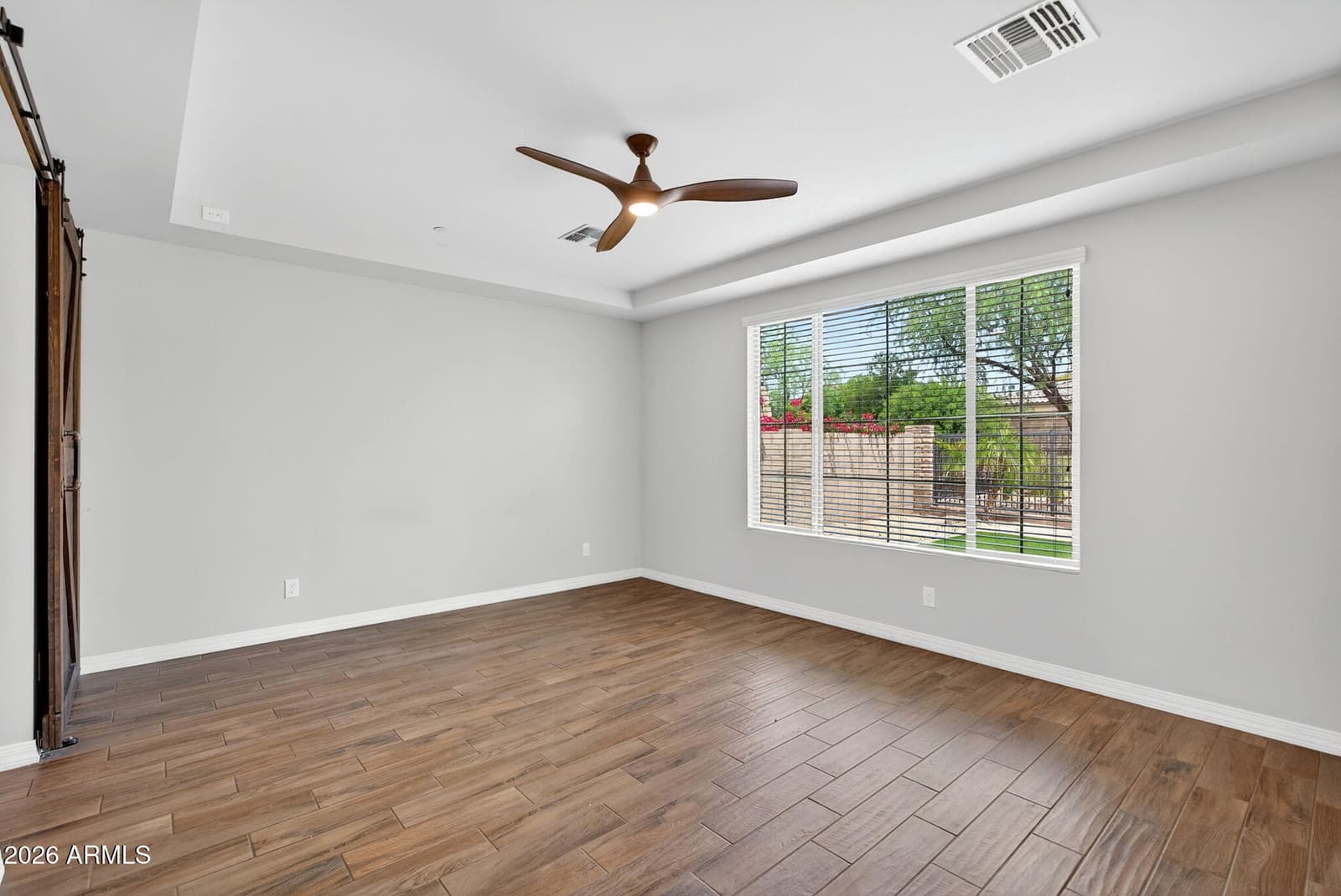 12124 W PEAK VIEW Road, Peoria, AZ 85383 — photo 14 of 38