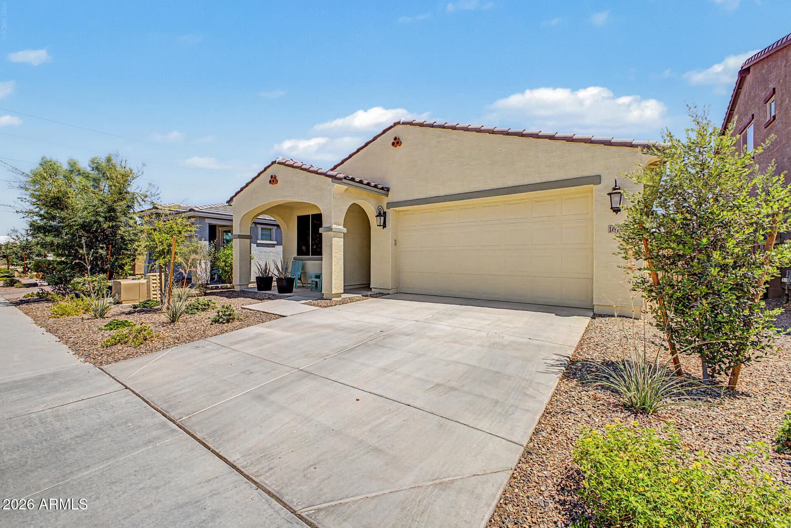 16793 W JENAN Road, Surprise, AZ 85388 — photo 4 of 48