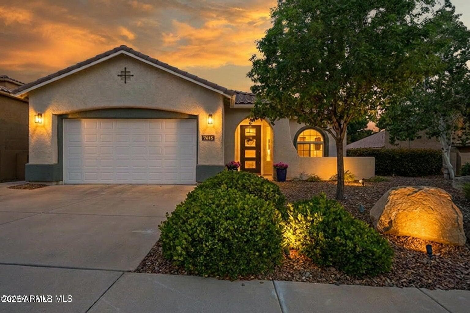 7615 E TRADERS Trail, Prescott Valley, AZ 86314 — photo 1 of 55