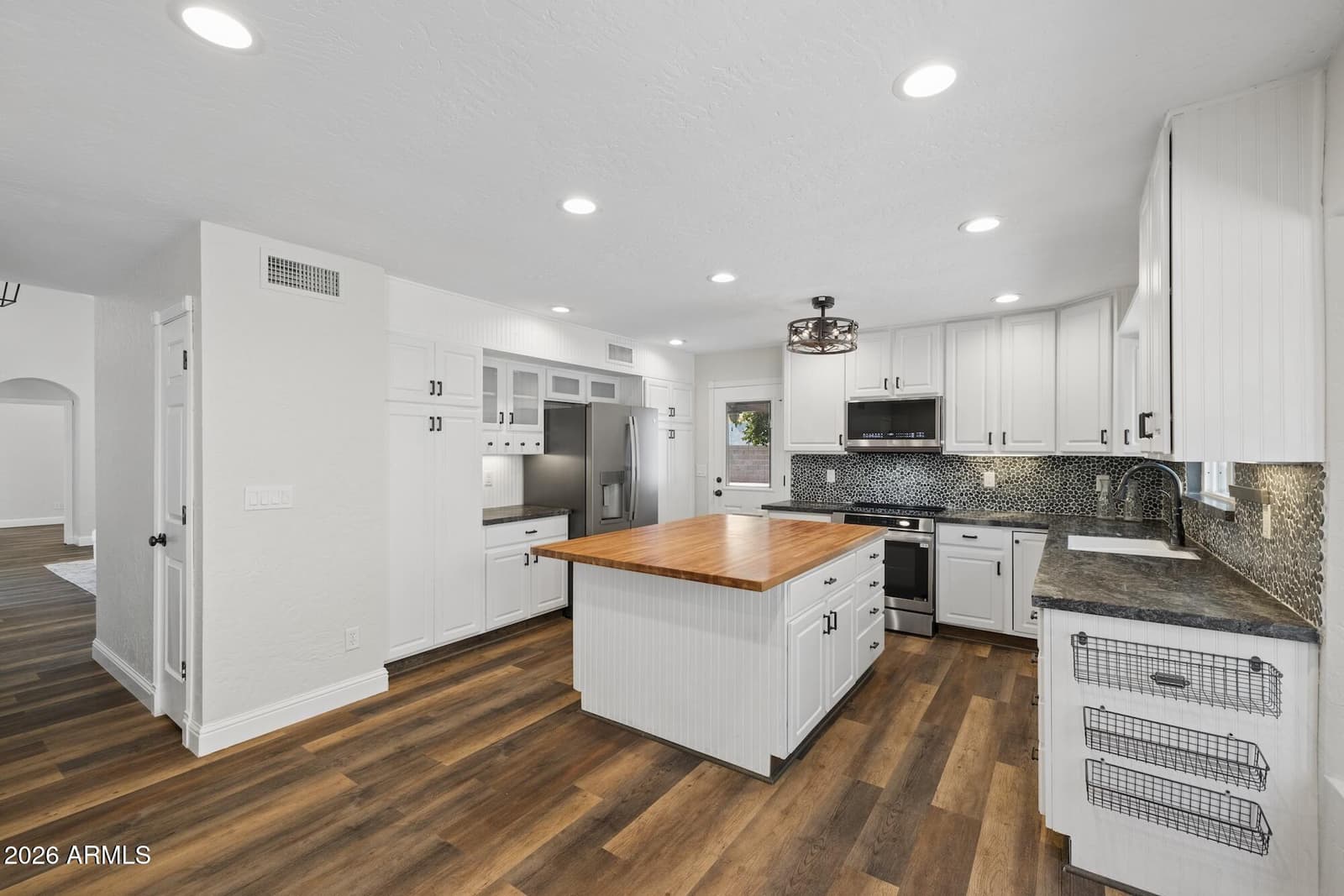 1948 E LOS ARBOLES Drive, Tempe, AZ 85284 — photo 13 of 42