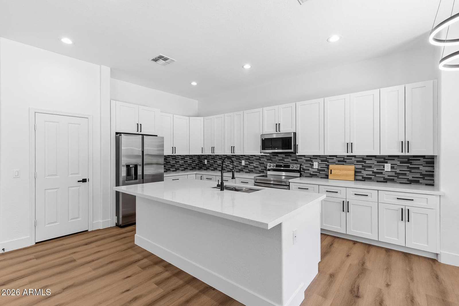 2940 W ADVENTURE Drive, Anthem, AZ 85086 — photo 15 of 64