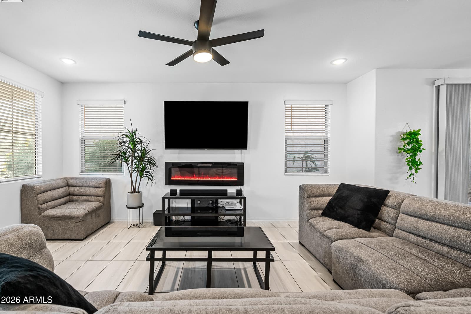 15245 W SHERMAN Street, Goodyear, AZ 85338 — photo 4 of 37