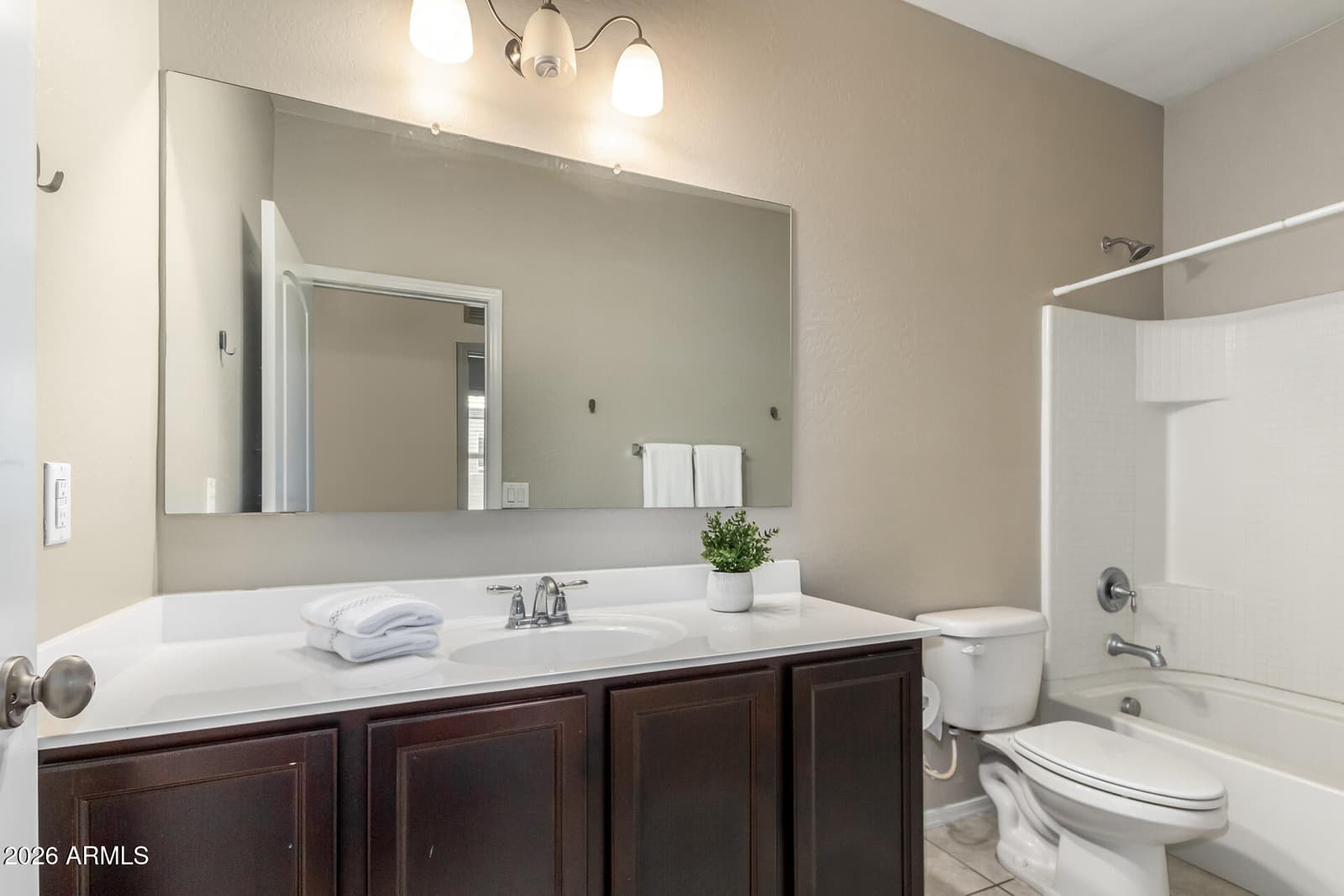 2926 W KOWALSKY Lane, Phoenix, AZ 85041 — photo 25 of 33