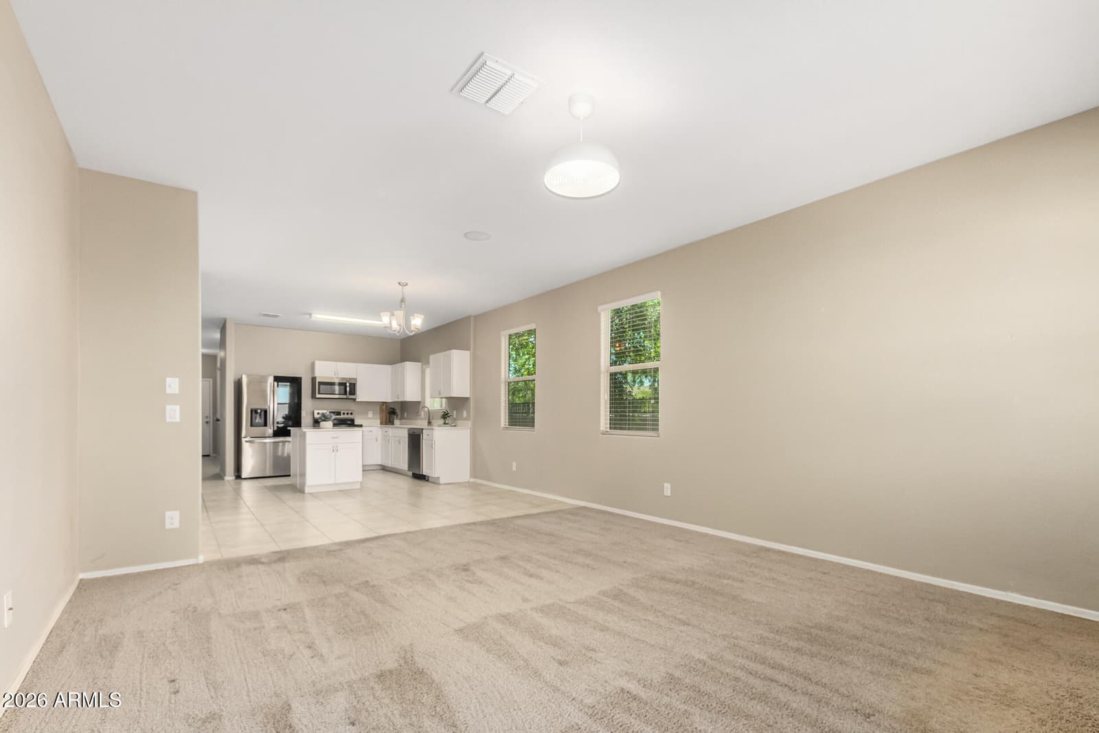 2926 W KOWALSKY Lane, Phoenix, AZ 85041 — photo 5 of 33