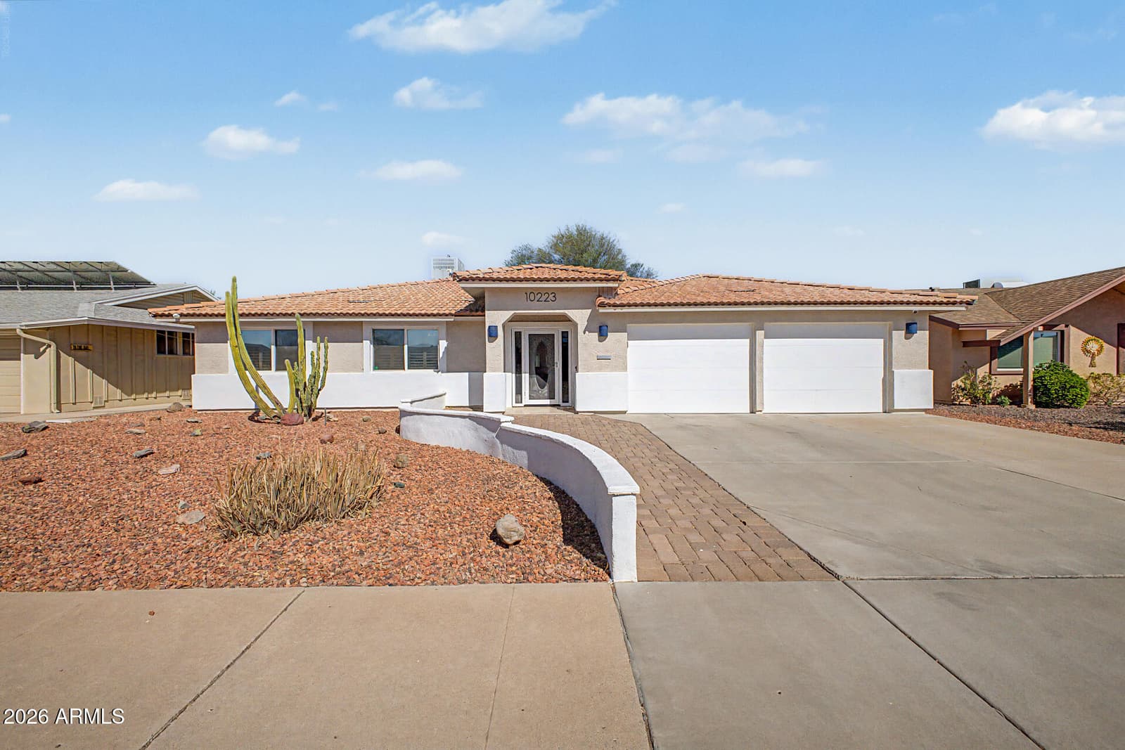 10223 W DESERT HILLS Drive, Sun City, AZ 85351 — photo 4 of 52