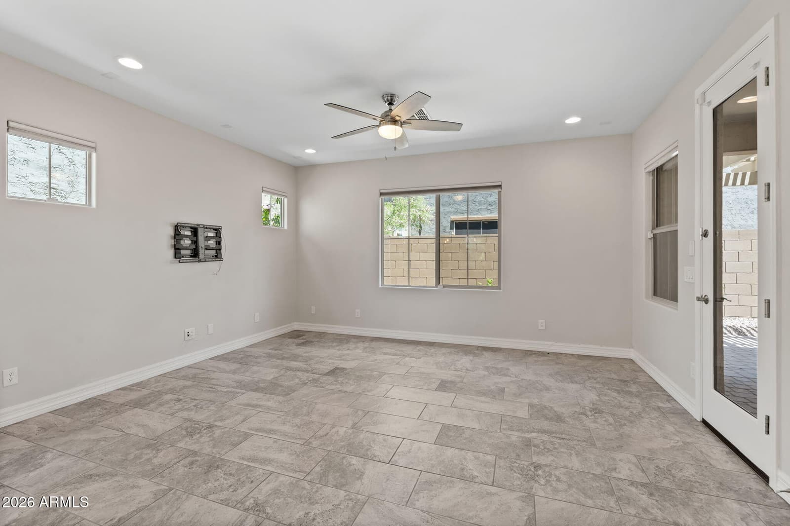 228 E BEATRYCE Street, Tempe, AZ 85288 — photo 11 of 34