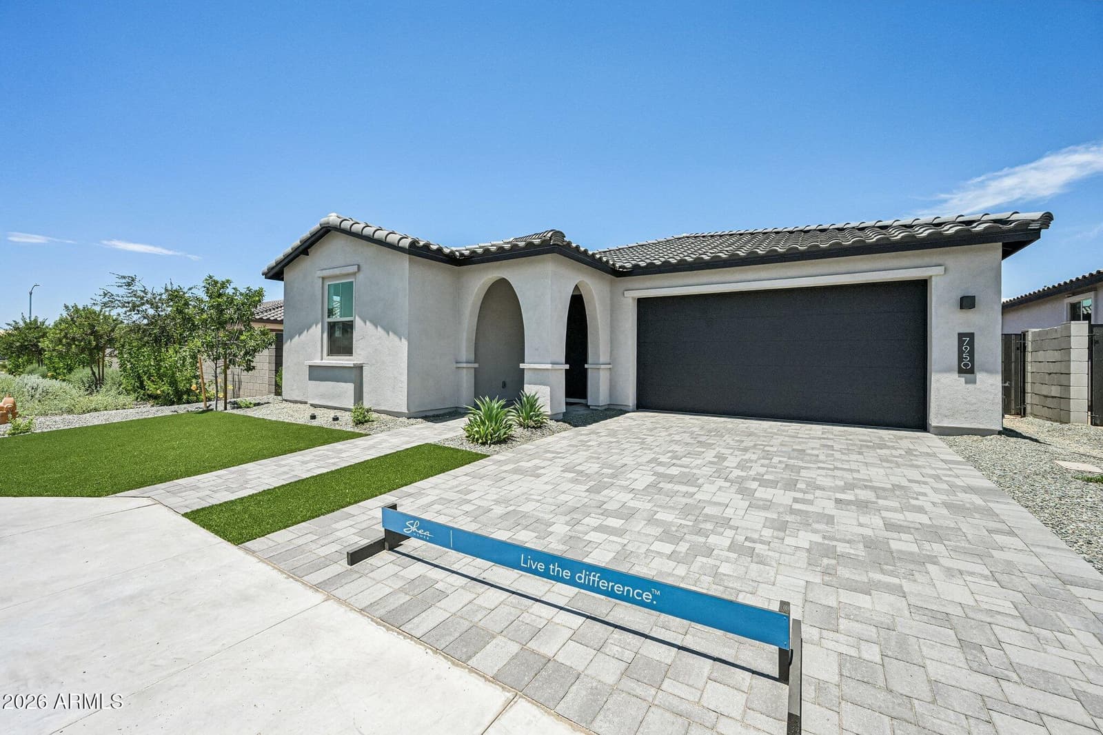7950 W LOMA Lane, Peoria, AZ 85345 — photo 3 of 47