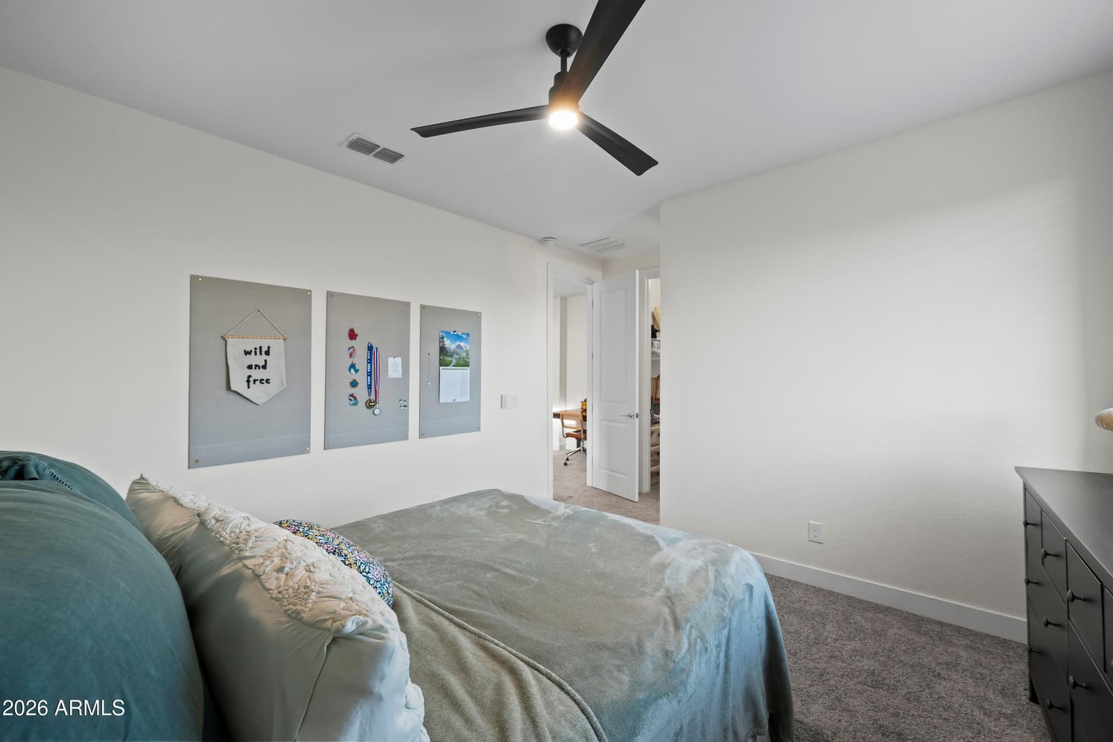 2916 E TINA Drive, Phoenix, AZ 85050 — photo 40 of 76