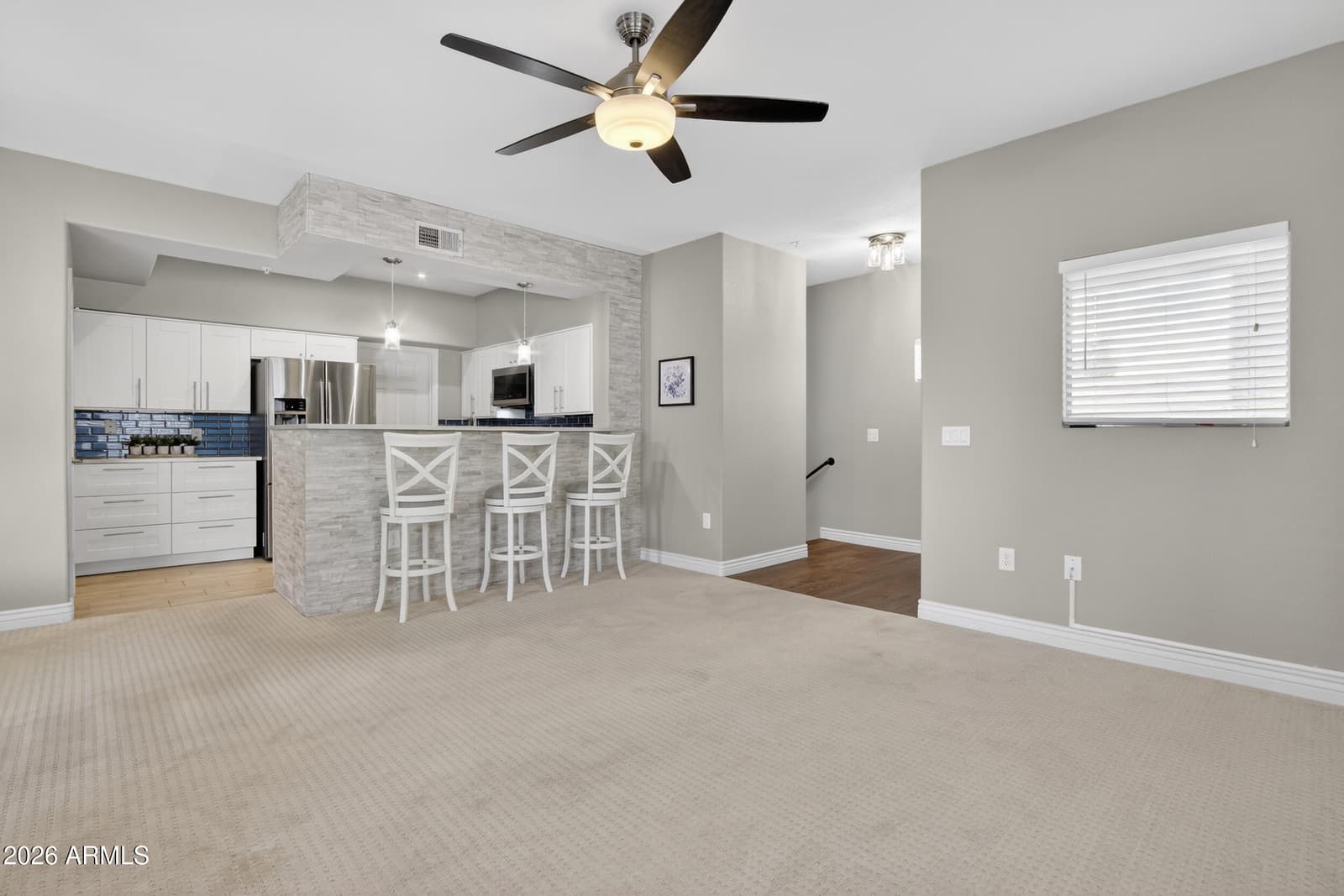 7401 W ARROWHEAD CLUBHOUSE Drive 2045, Glendale, AZ 85308 — photo 7 of 38