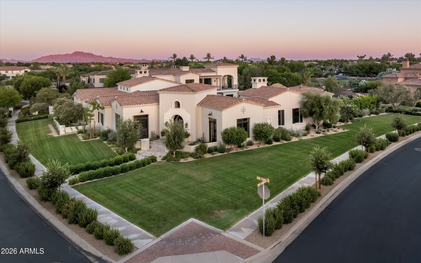 4540 S ETHAN Place, Chandler, AZ 85248 — photo 1 of 57