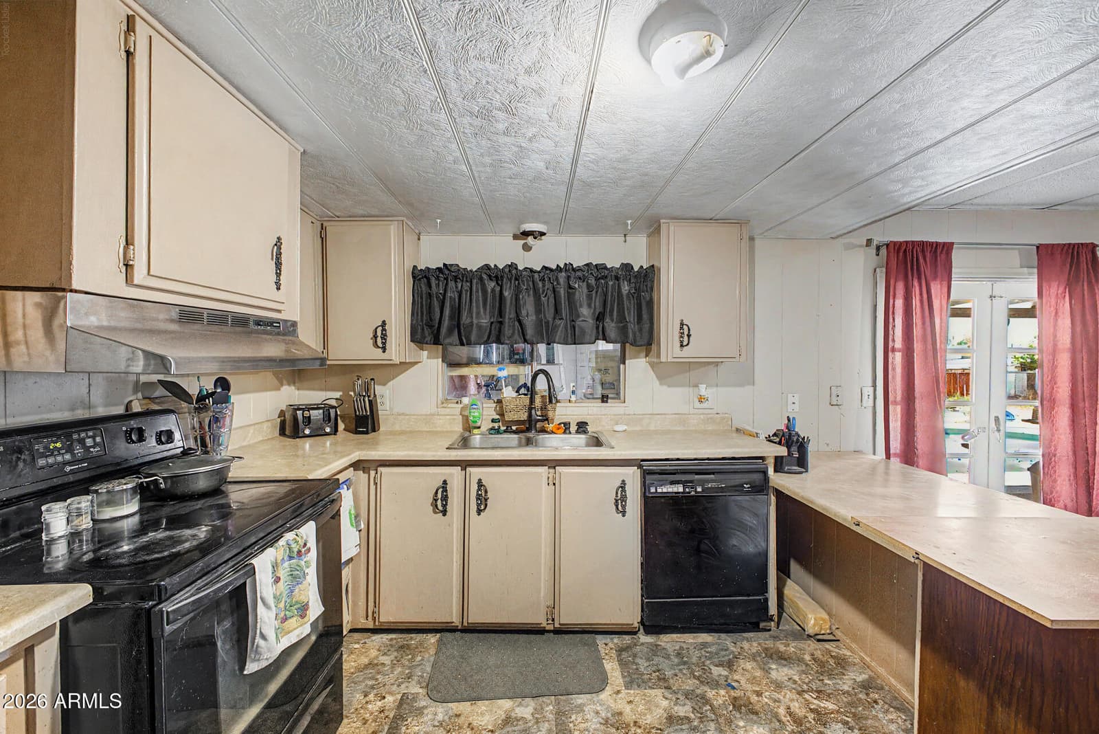 310 N 81ST Street, Mesa, AZ 85207 — photo 4 of 17