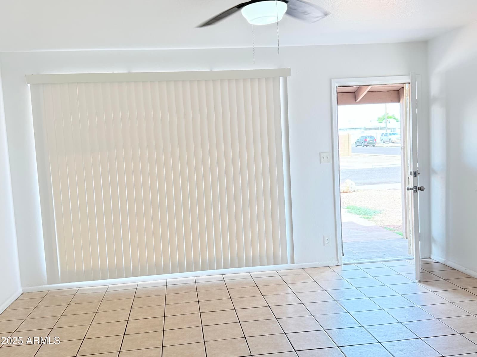 7202 N 36TH Avenue N, Phoenix, AZ 85051 — photo 7 of 31