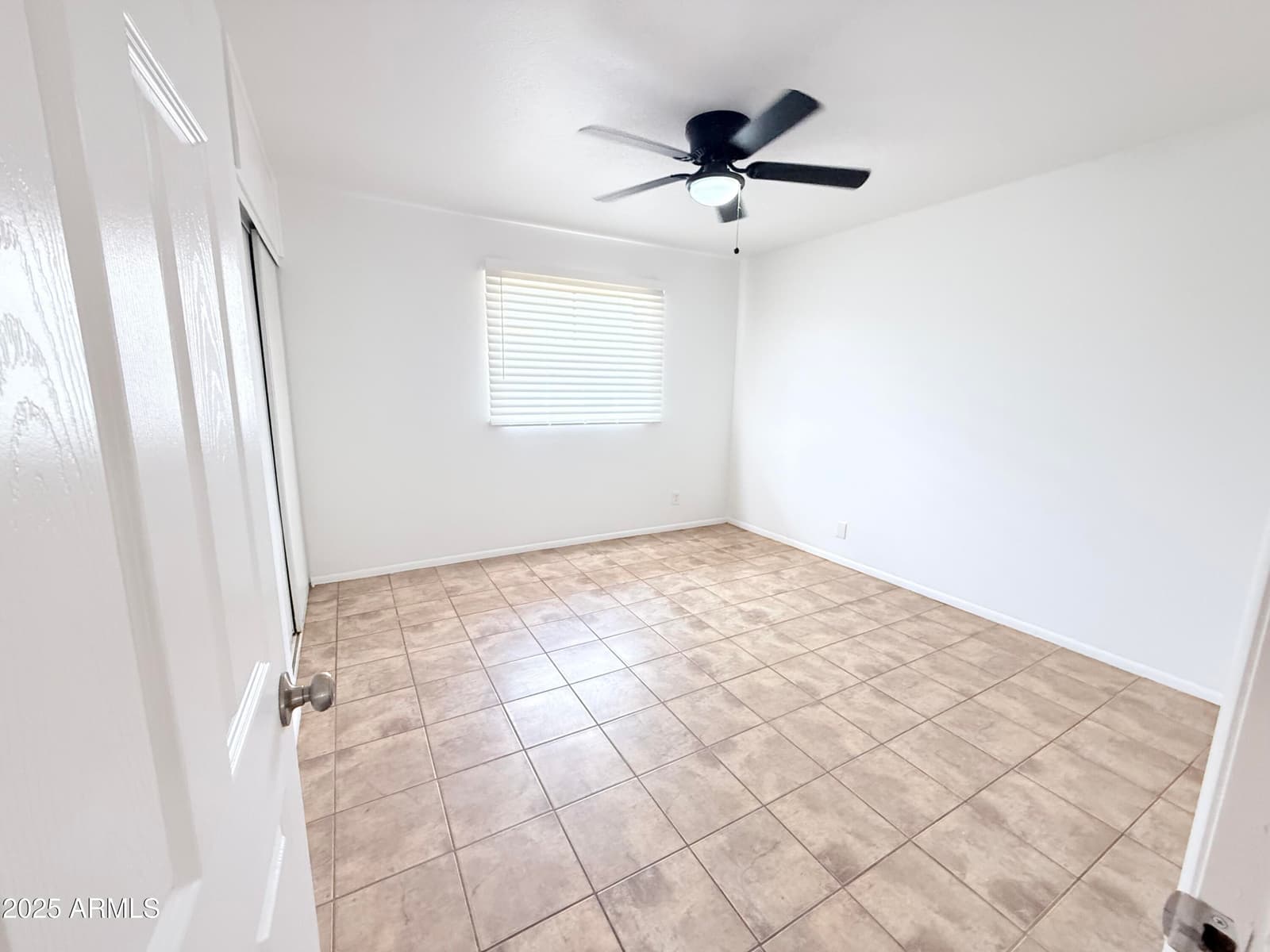 7202 N 36TH Avenue N, Phoenix, AZ 85051 — photo 15 of 31