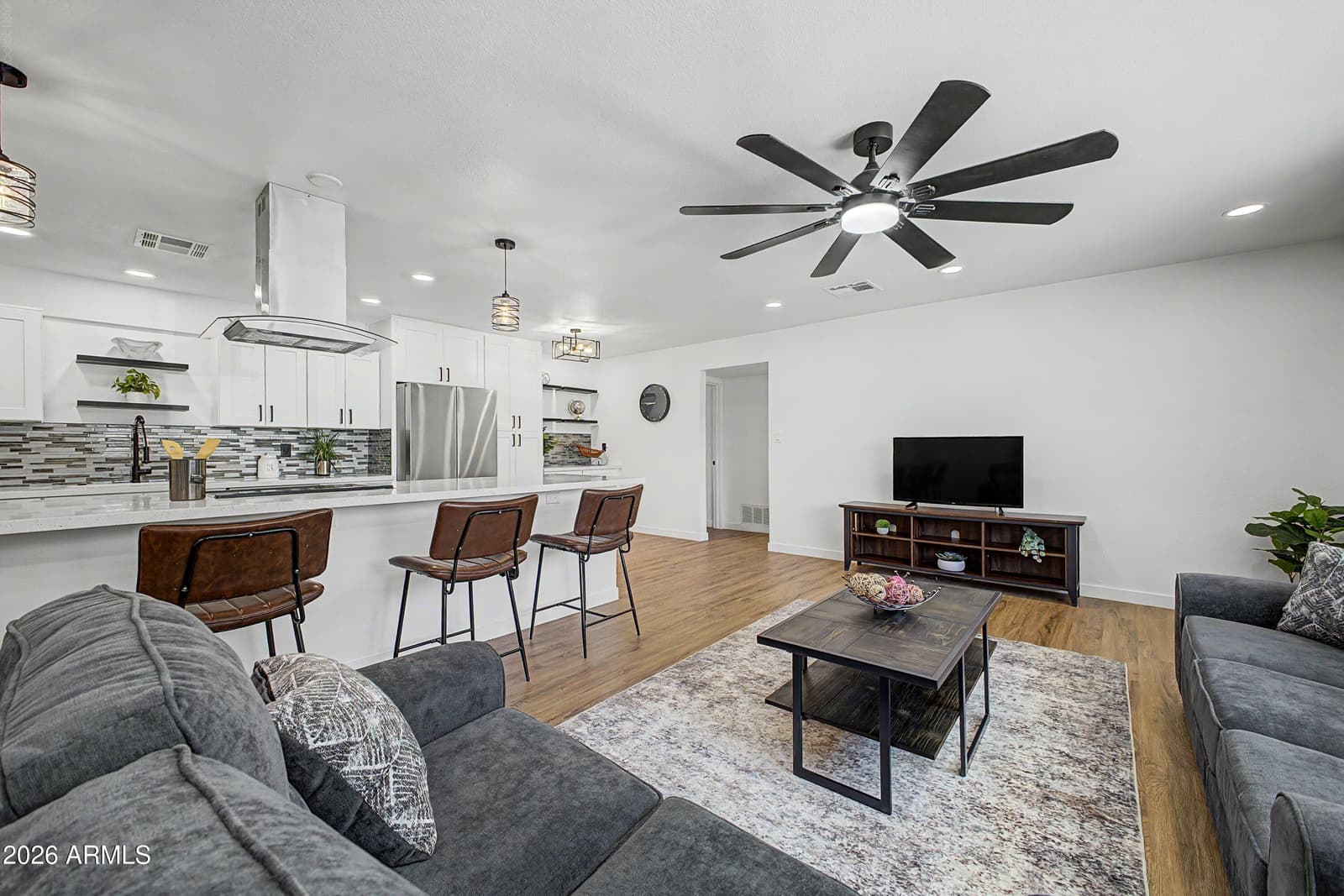3234 S ALLRED Drive, Tempe, AZ 85282 — photo 10 of 43