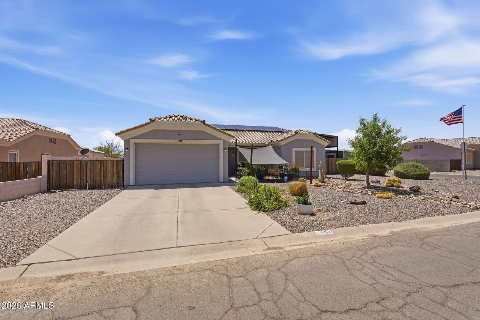 14236 S AVALON Road, Arizona City, AZ 85123 — photo 4 of 28