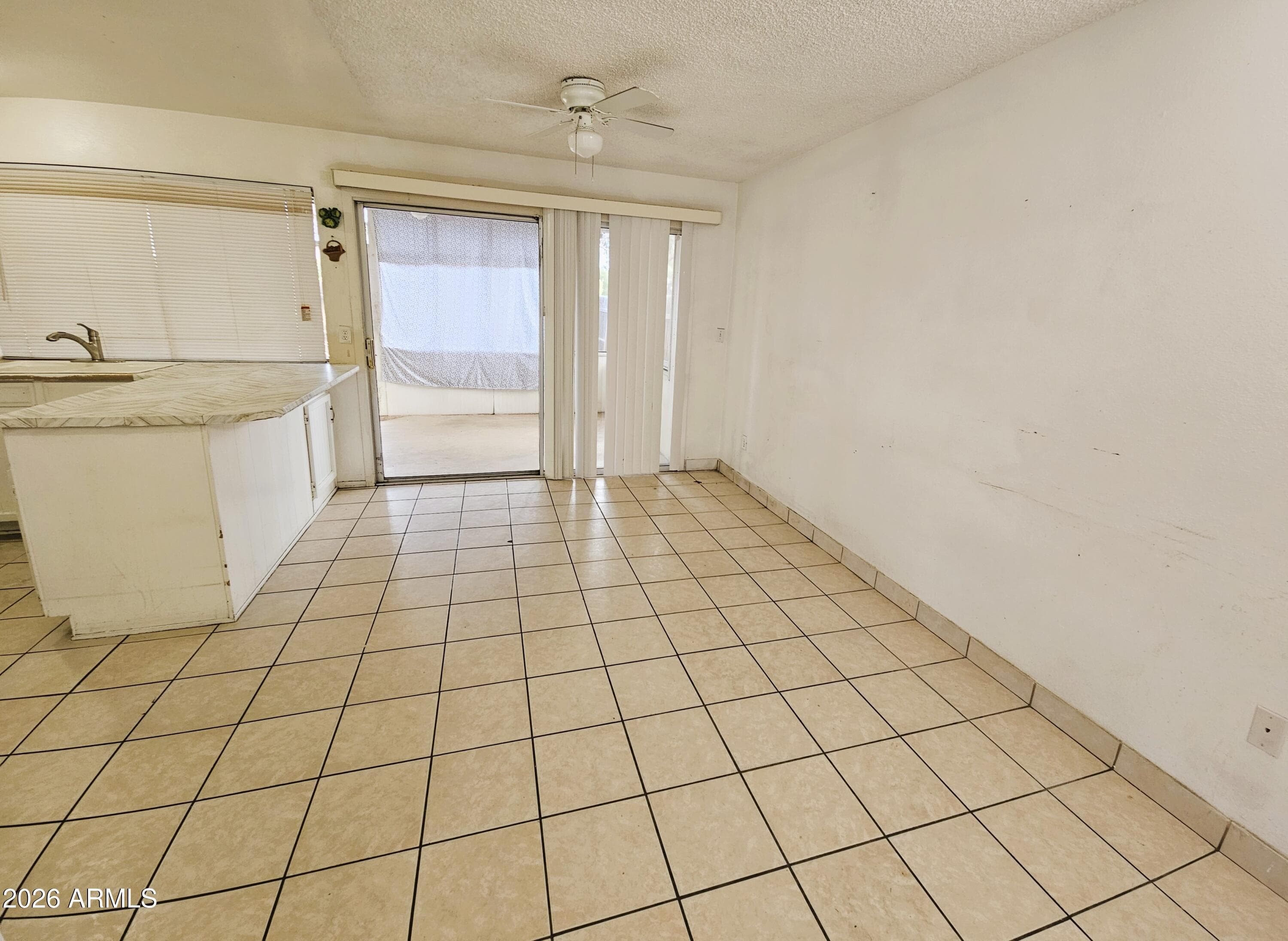 6602 N 46TH Avenue, Glendale, AZ 85301 — photo 6 of 30