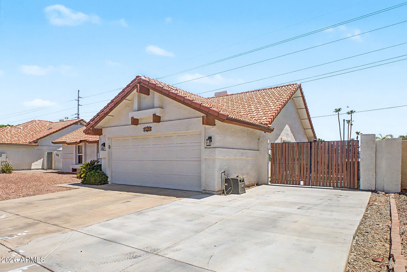 7519 W MCRAE Way, Glendale, AZ 85308 — photo 5 of 35