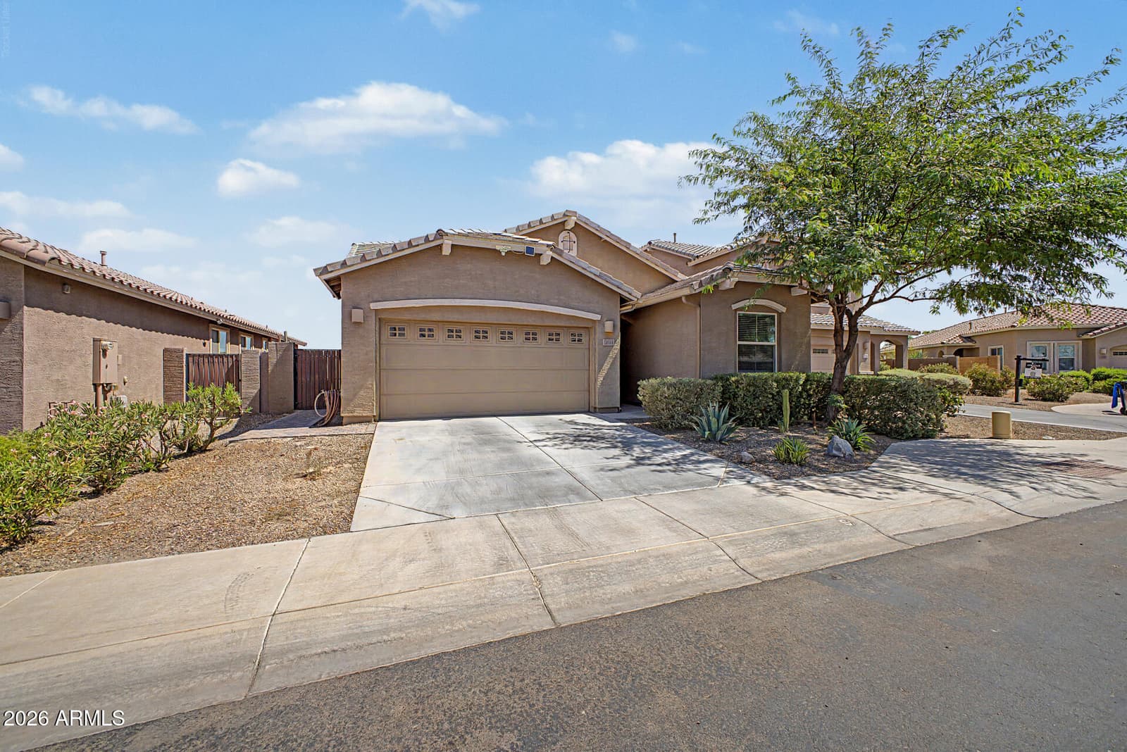 3414 W T RYAN Lane, Phoenix, AZ 85041 — photo 6 of 42