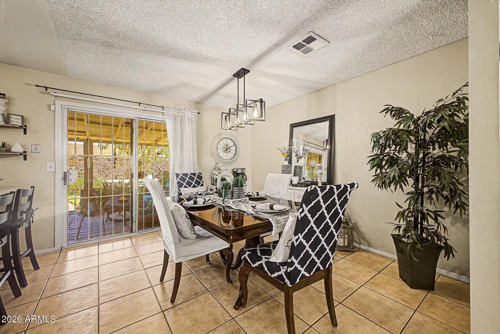 6908 W FILLMORE Street, Phoenix, AZ 85043 — photo 8 of 30