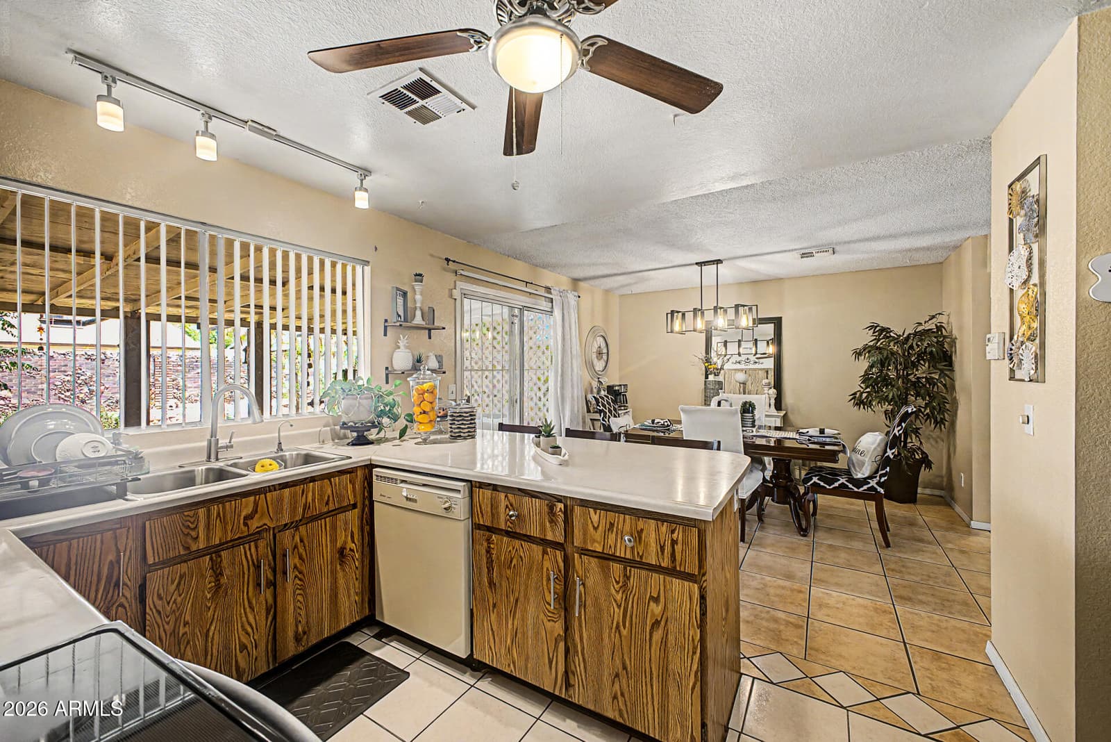 6908 W FILLMORE Street, Phoenix, AZ 85043 — photo 10 of 30