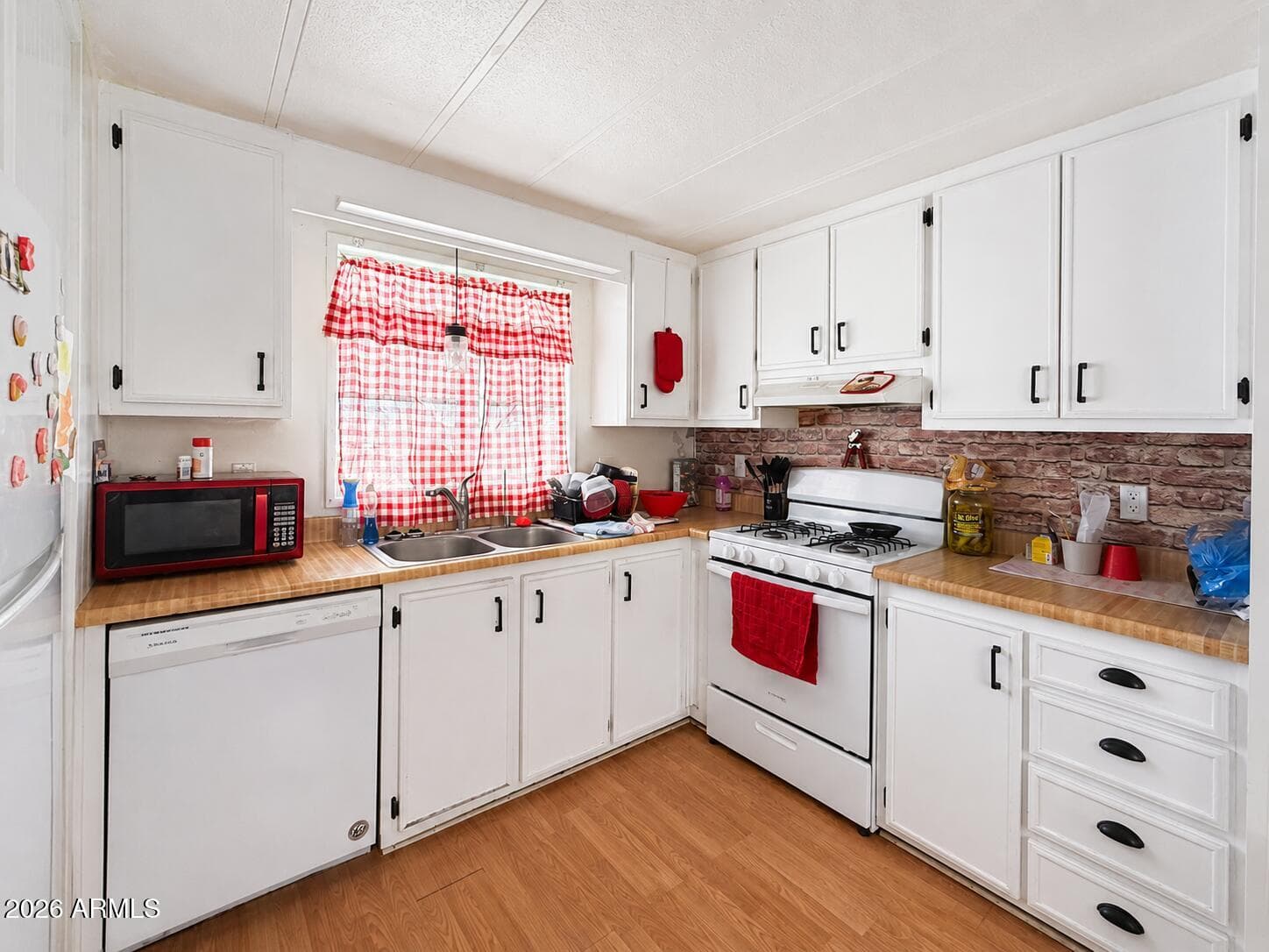 9501 E BROADWAY Road 77, Mesa, AZ 85208 — photo 3 of 47