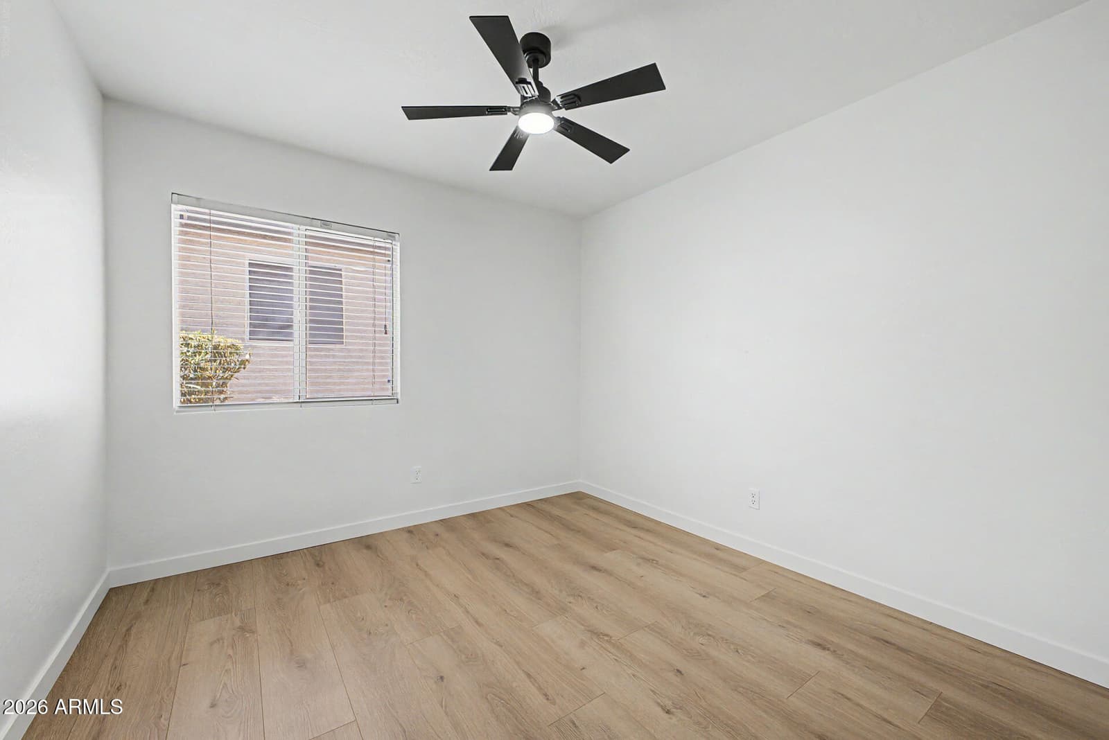 18618 N 21ST Street, Phoenix, AZ 85024 — photo 23 of 32
