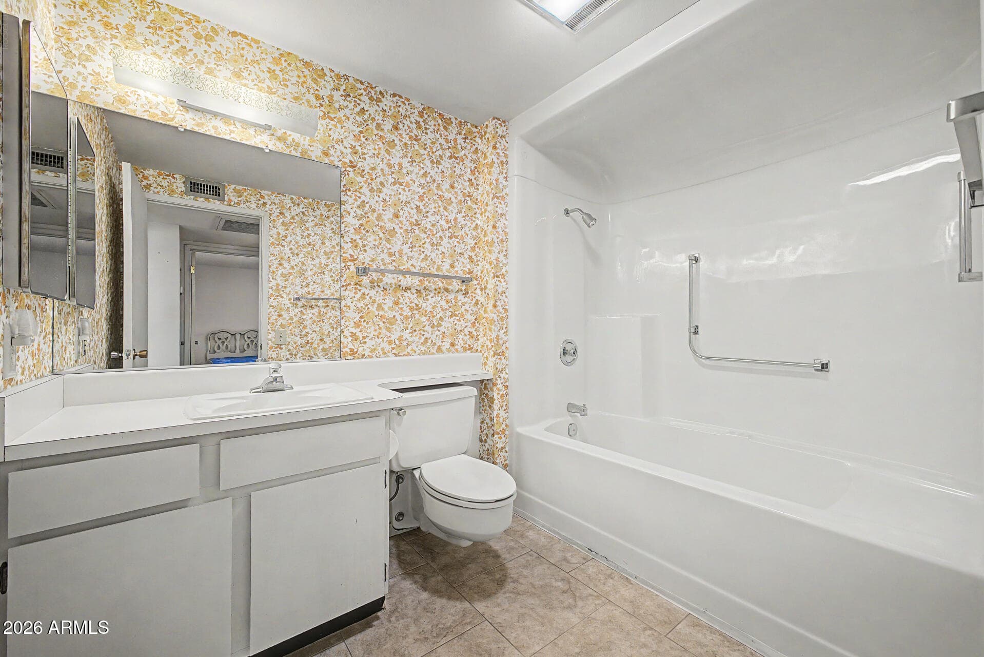10319 W OCOTILLO Drive, Sun City, AZ 85373 — photo 18 of 32