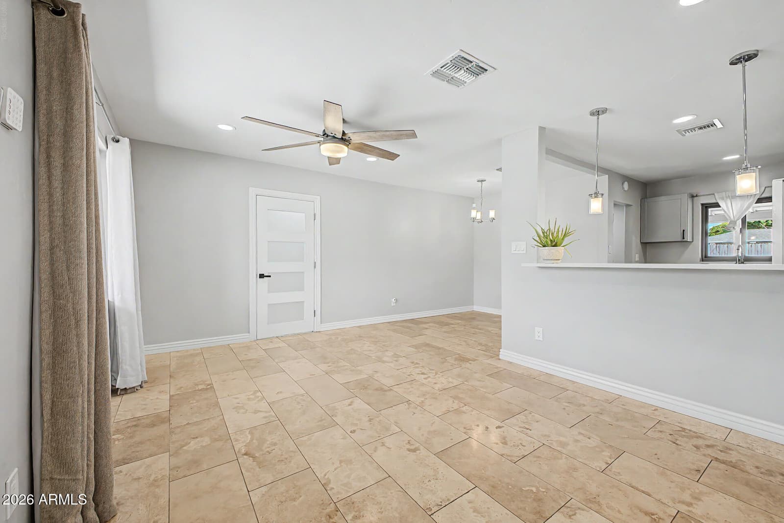 2214 E MONTEREY Way, Phoenix, AZ 85016 — photo 4 of 24