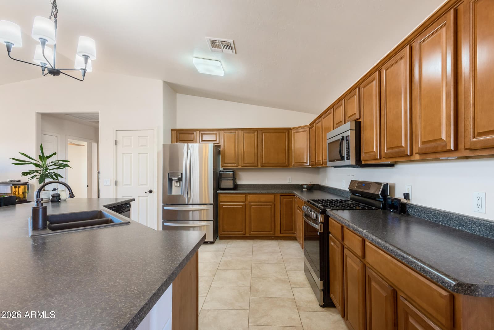 7303 MELISSA Lane, Sierra Vista, AZ 85650 — photo 13 of 35