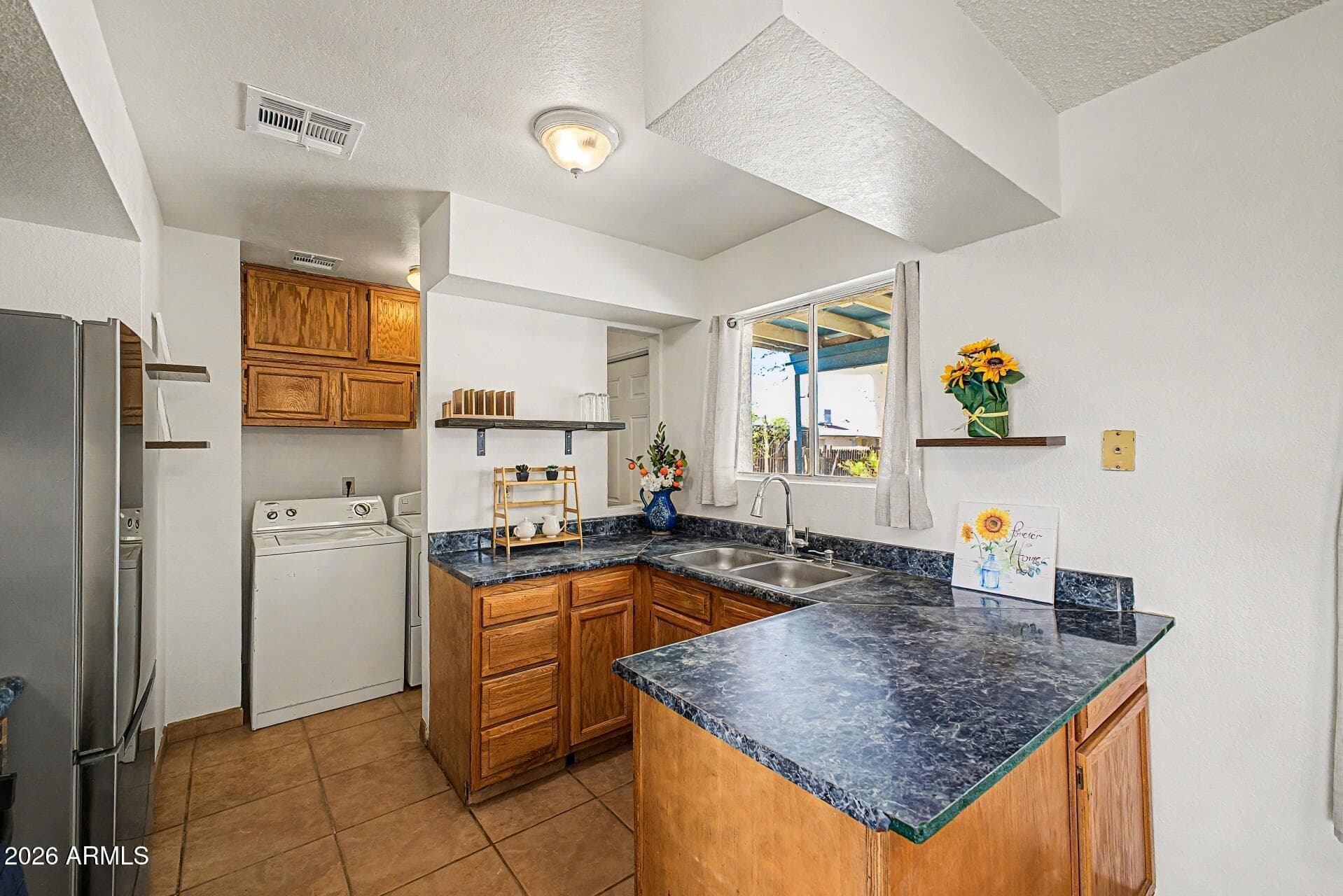 741 N SONORA Street, Coolidge, AZ 85128 — photo 10 of 29