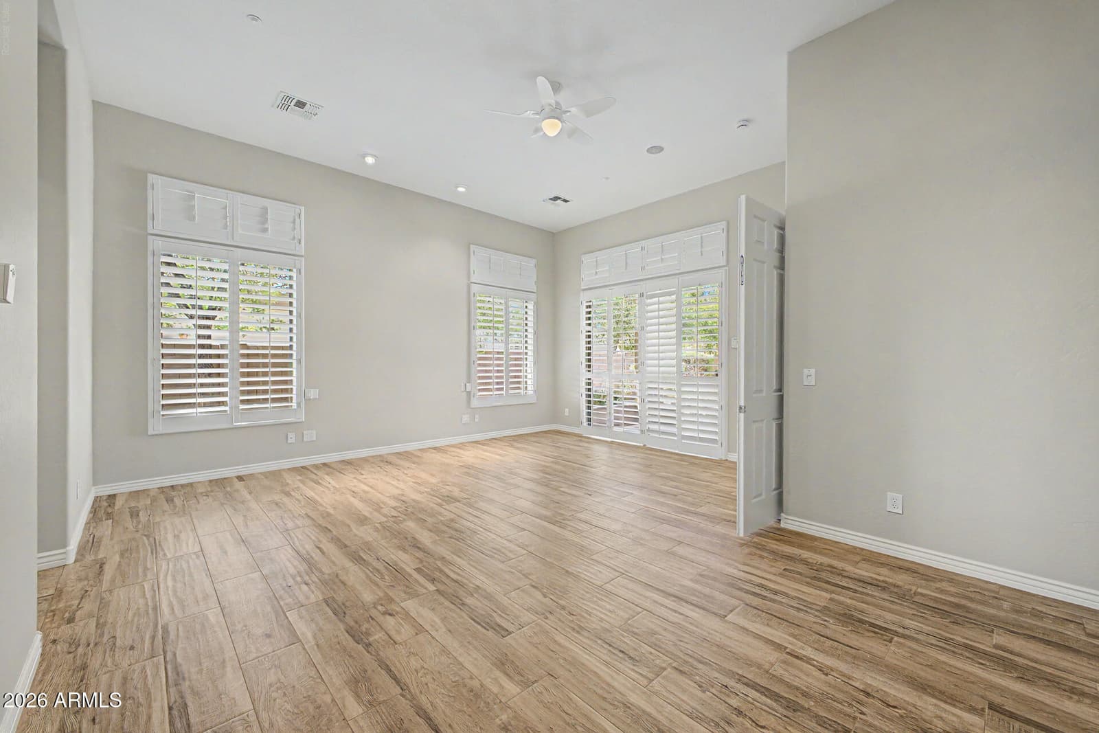 1807 W CAMARGO Court, Anthem, AZ 85086 — photo 11 of 37