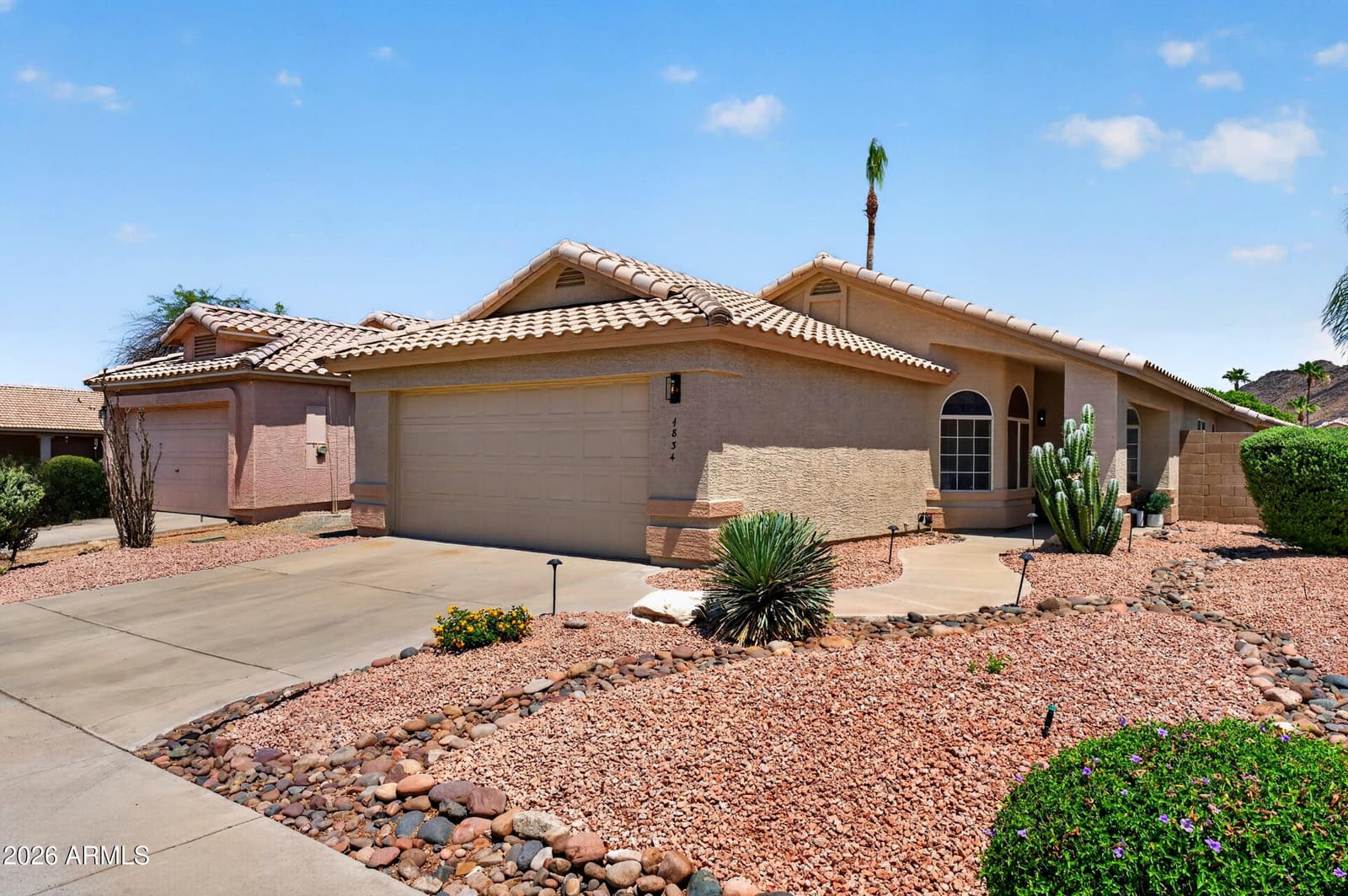 4834 W KERRY Lane, Glendale, AZ 85308 — photo 4 of 40