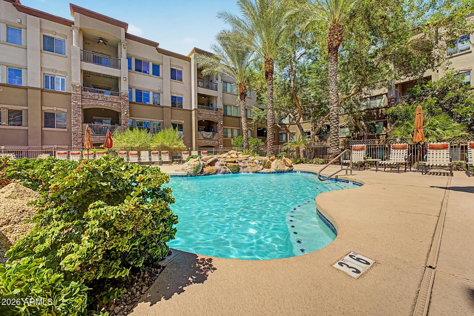 5450 E DEER VALLEY Drive 1006, Phoenix, AZ 85054 — photo 31 of 33