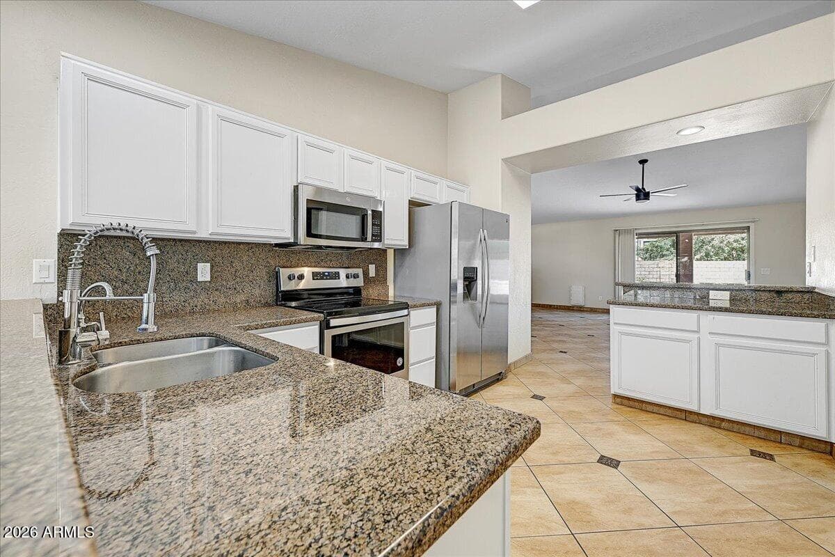 432 W SILVER CREEK Court, Gilbert, AZ 85233 — photo 8 of 25