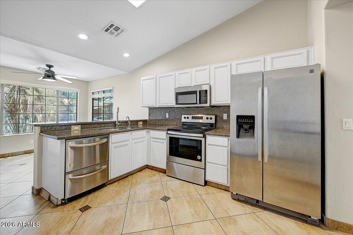 432 W SILVER CREEK Court, Gilbert, AZ 85233 — photo 9 of 25